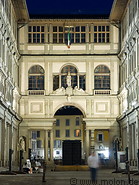 16 Uffizi gallery