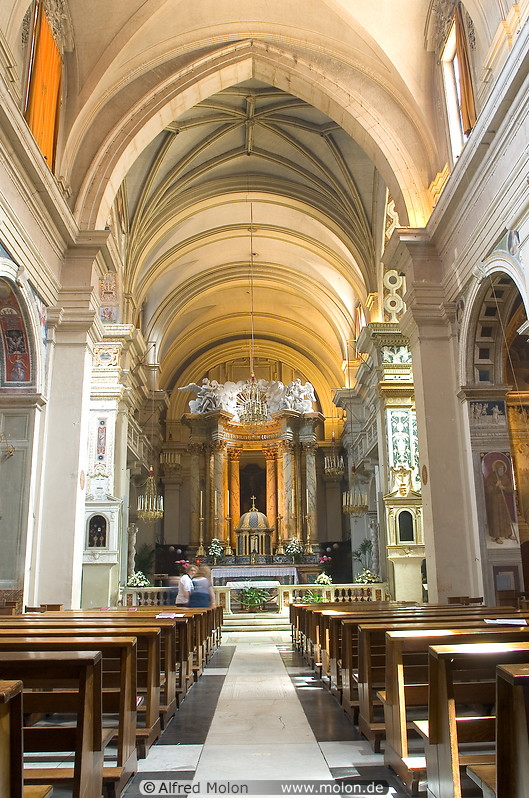 24 Trinita dei Monti church