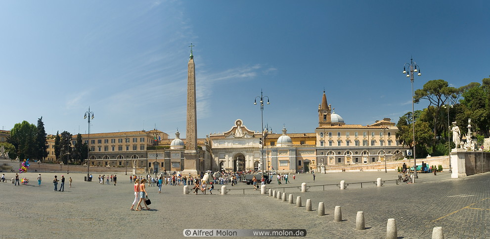 01 Piazza del Popolo square