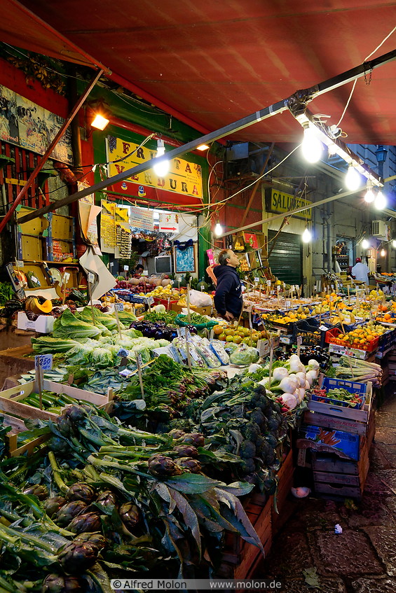 03 Vegetables stall