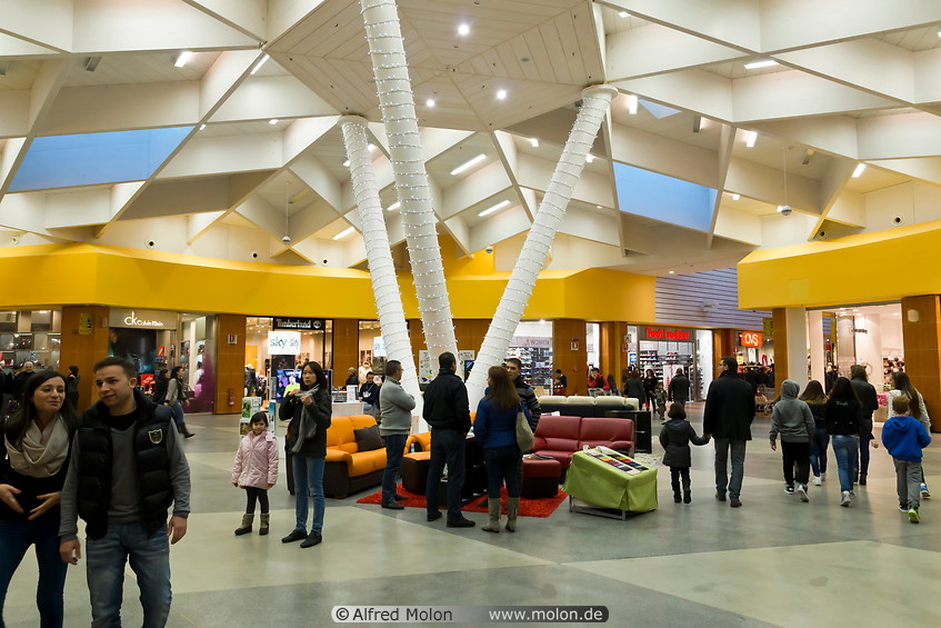11 Conca d'Oro shopping mall