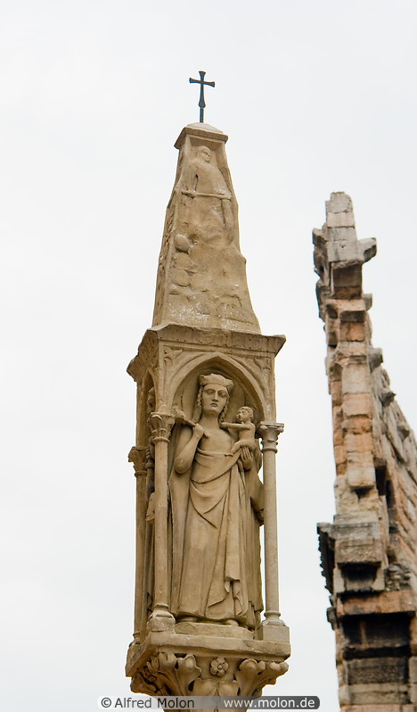 14 Medieval statue on pillar