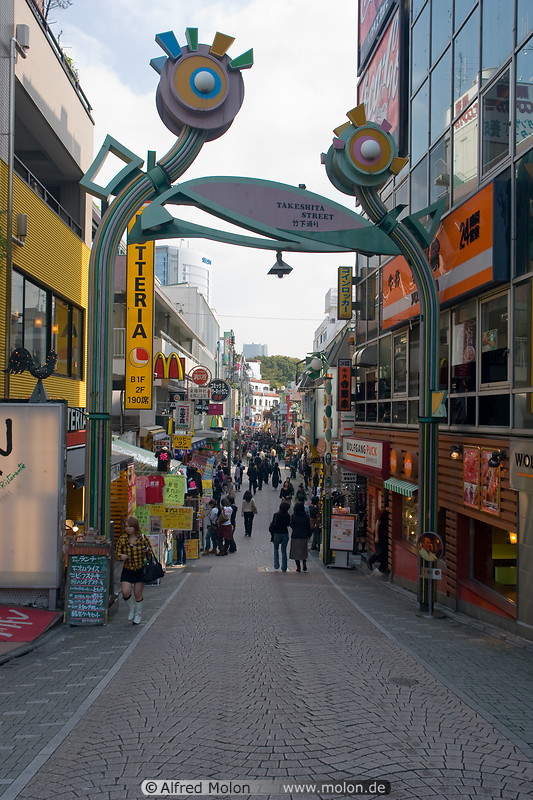 04 Takeshita street with shops and restaurants