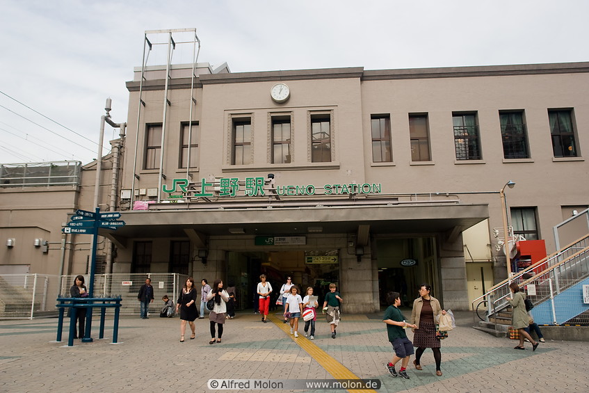 04 Ueno train station