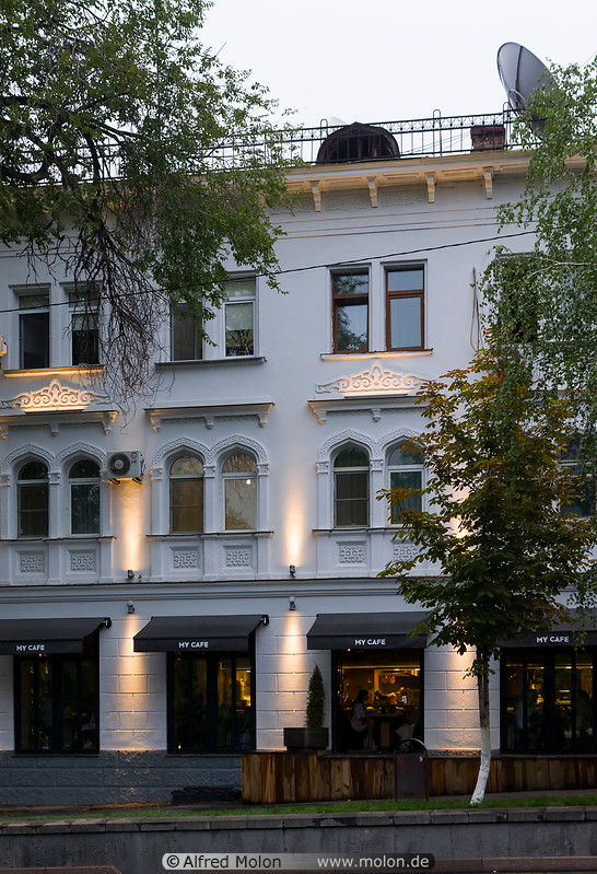 10 Cafe in Furmanov street