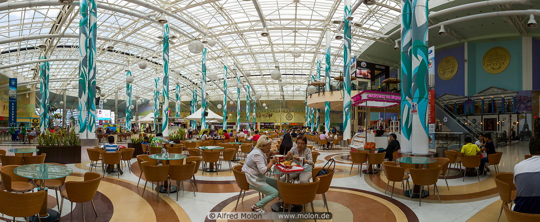14 Food court in Keruen shopping mall