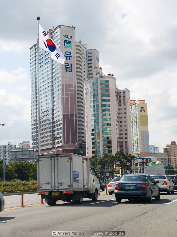 04 Buildings and Korean flag