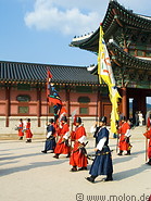 06 Palace guards and colourful flags
