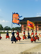 07 Palace guards and colourful flags