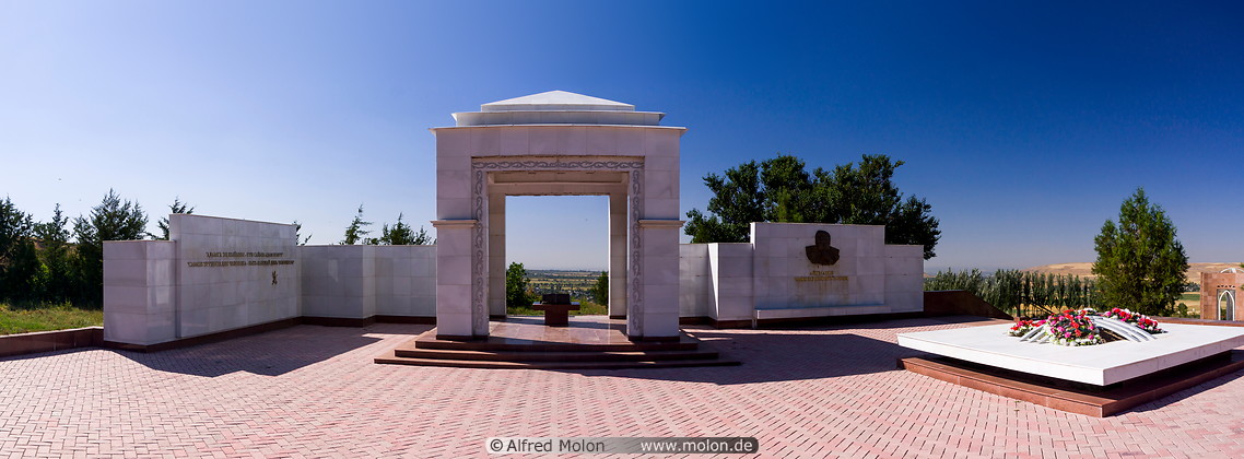 08 Chinghiz Aitmatov Memorial