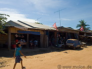 10 Muang Saen village