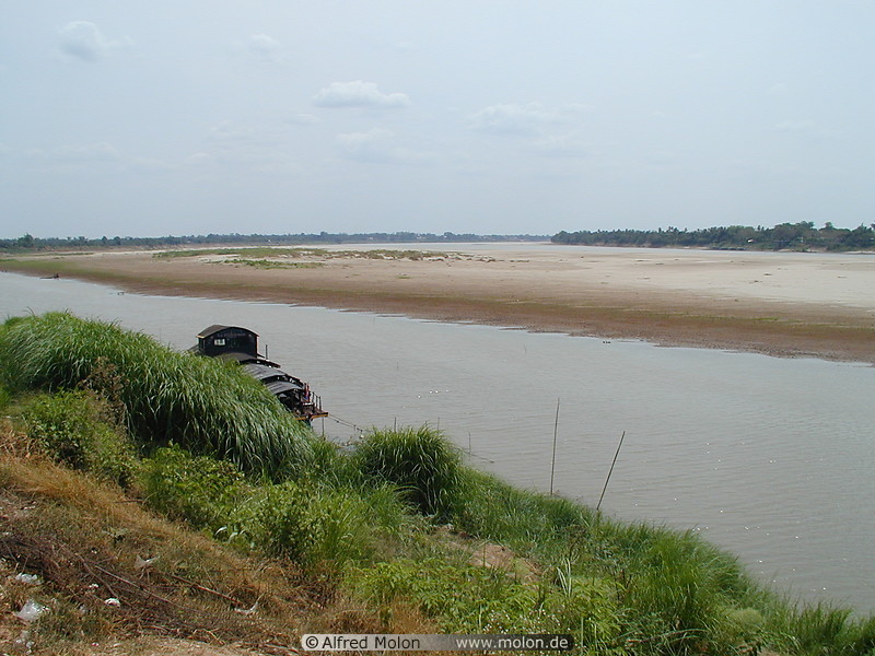 02 Mekong river