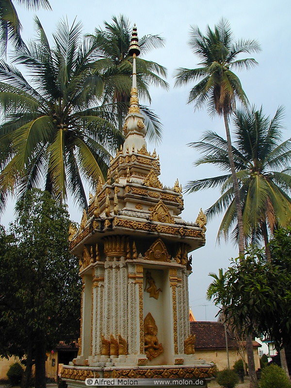 05 Tomb in Wat Sisaket