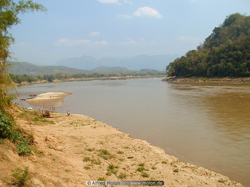 85 Mekong river near Luang Prabang