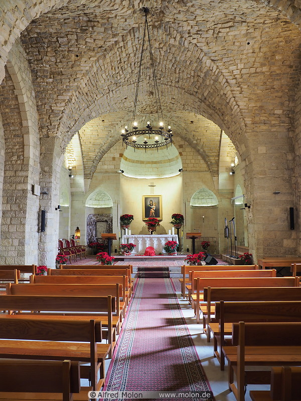 09 Saydet El Talle church interior