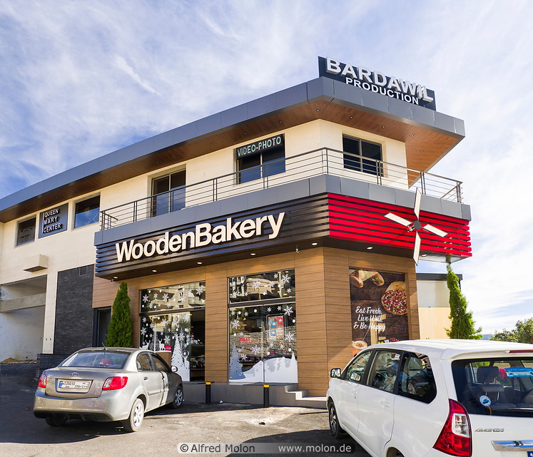 02 Wooden bakery