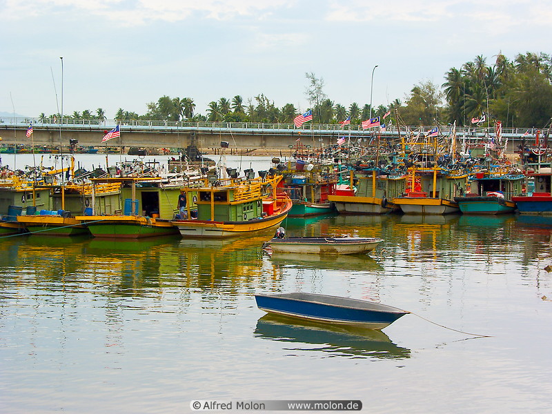 03 Fishermen boats in Kuala Besut harbour