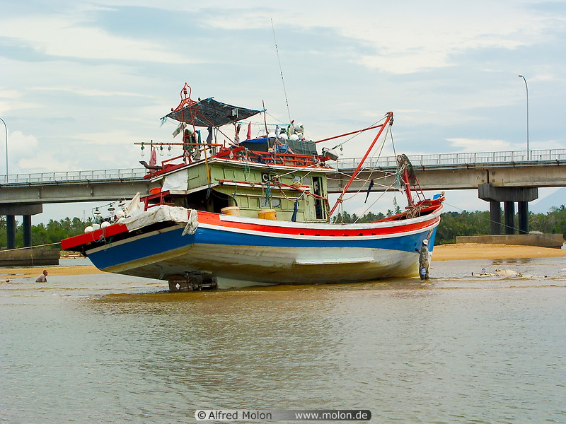 08 Fishermen boat being repainted