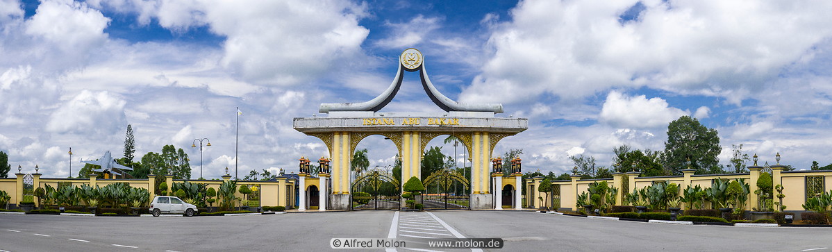 02 Istana Abu Bakar royal palace