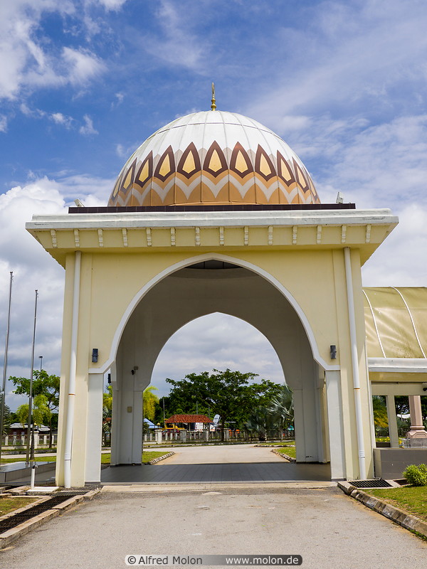 07 Sultan Ahmad Shah Al-Haj mosque