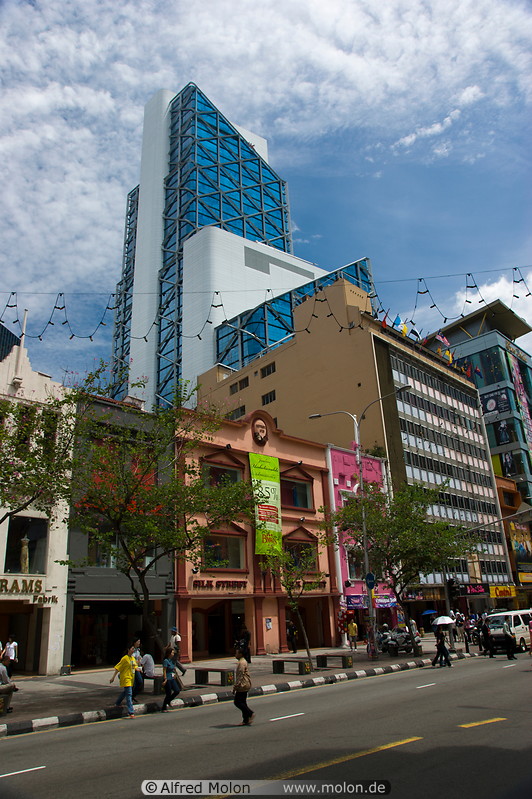 05 Clothes and fabric shops in Tuanku Abdul Rahman street