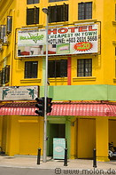 01 Yellow Hollywood budget hotel