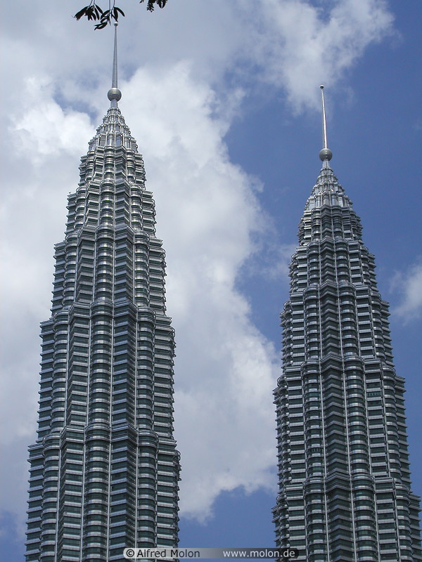 05 Petronas towers