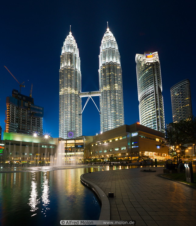 18 Petronas towers at night