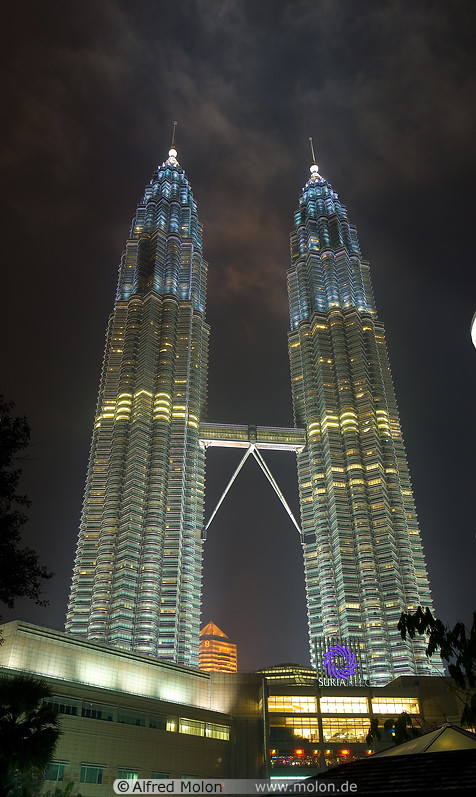 30 Petronas towers at night