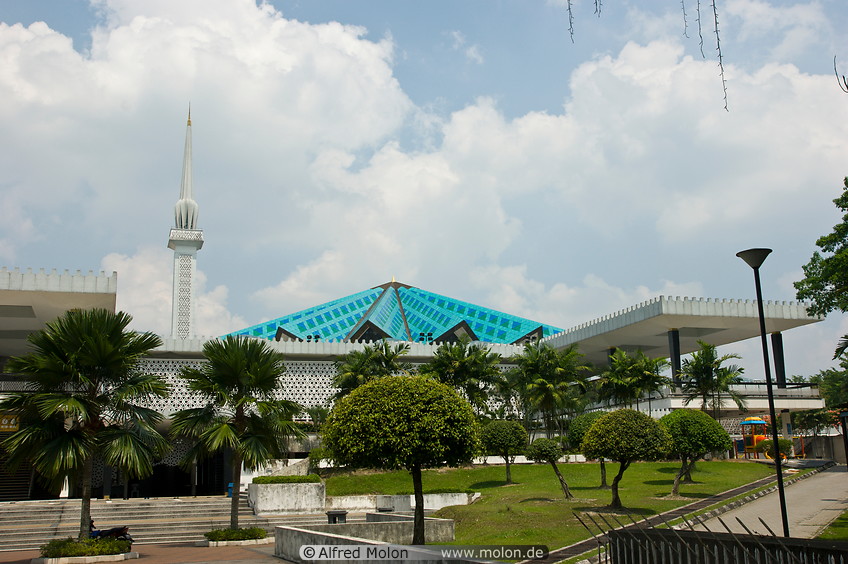 09 National mosque