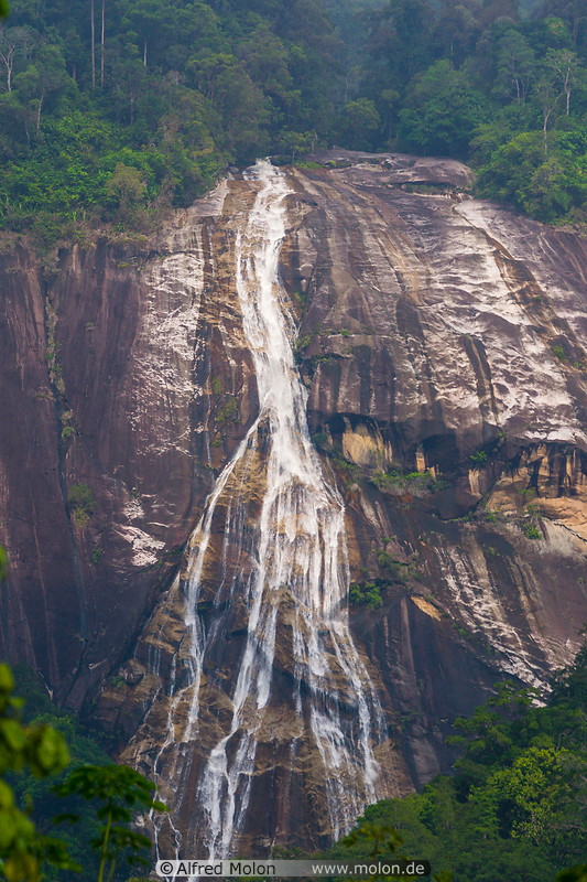 01 Jelawang waterfall