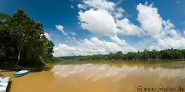 05 Kinabatangan river in Sukau