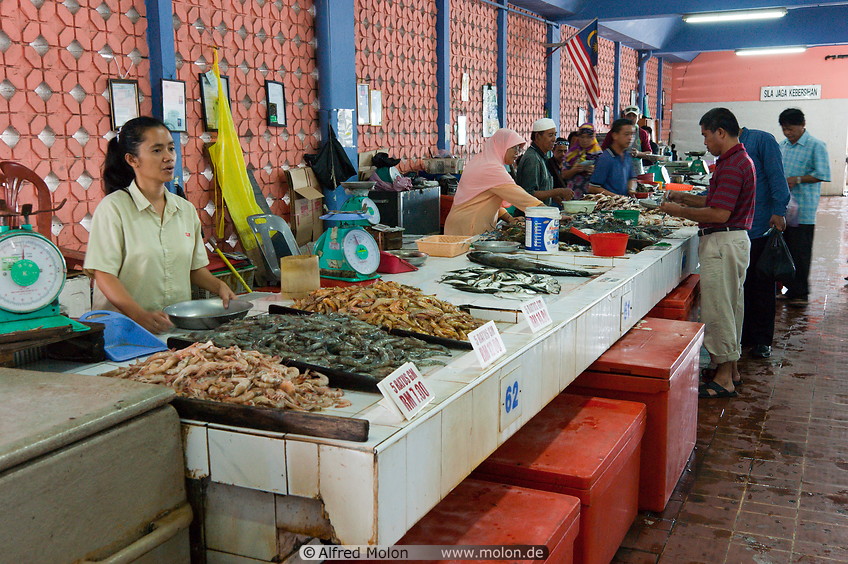22 Fish market