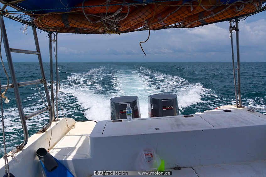 06 Speedboat to Pulau Tiga