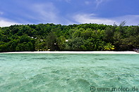 05 Beach on Manukan island