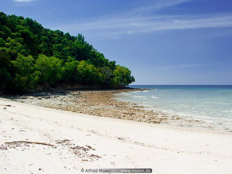 07 Sulug island