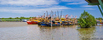 18 Fishermen boats in Kemena river