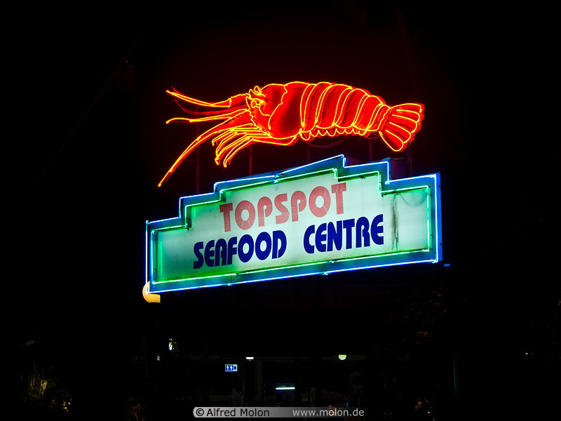 17 Topspot seafood food court at night