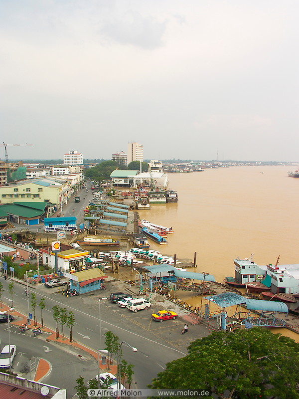05 Sibu harbour and Rejang river