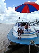 08 Speedboat on Rejang river