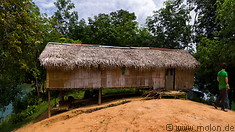 08 Wooden hut