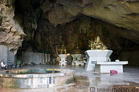 09 Cave with statues