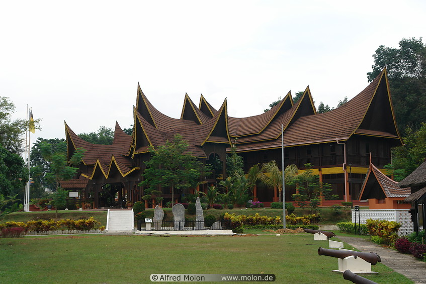 10 Istana Ampang Tinggi palace