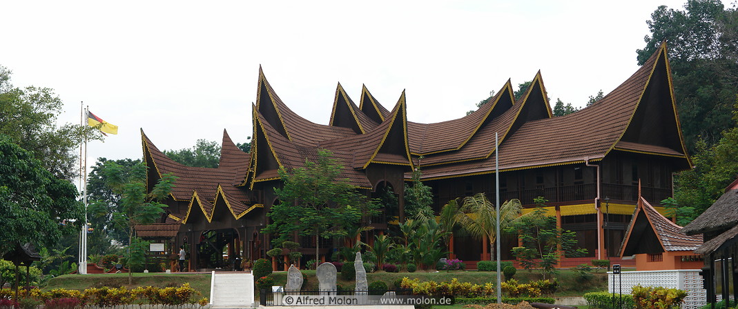 11 Istana Ampang Tinggi palace