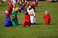 16 Performers in costumes