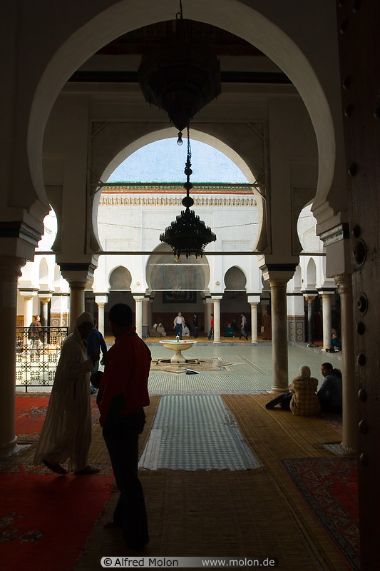 06 Mosque inner court