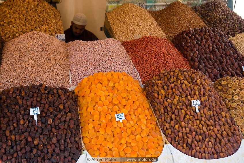 03 Dried dates and fruits stall