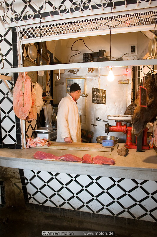 04 Butcher shop in souk