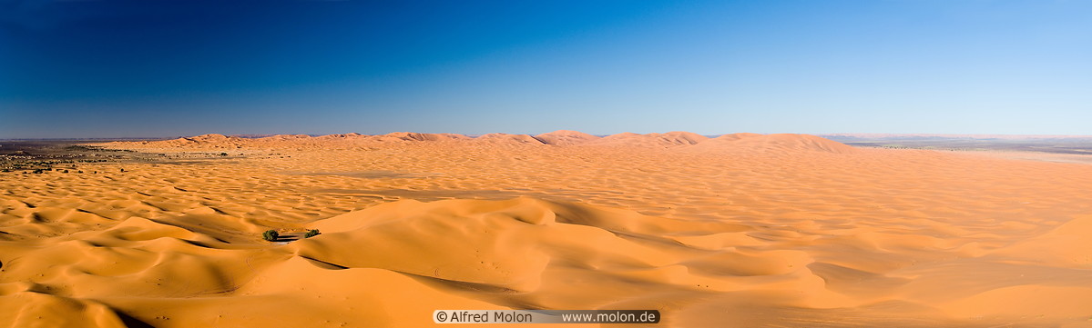 07 Erg Chebbi sand dunes at sunset