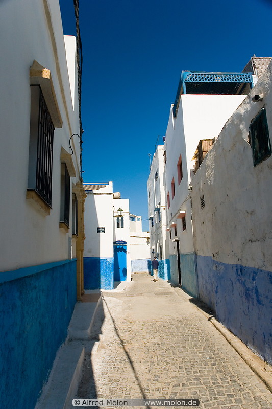 09 Alley with white and blue houses